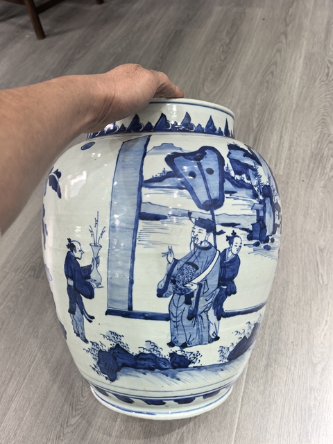 古玩陶瓷人物紋青花罐真品鑒賞圖