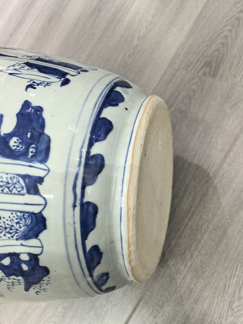 古玩陶瓷人物紋青花罐真品鑒賞圖