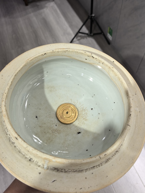 古玩陶瓷人物紋青花罐真品鑒賞圖