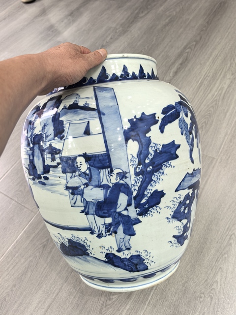 古玩陶瓷人物紋青花罐真品鑒賞圖
