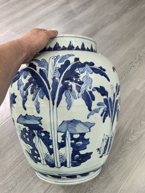 古玩陶瓷人物紋青花罐真品鑒賞圖