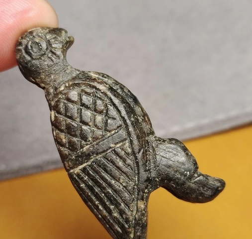 古玩玉器仿古做舊玉鳥型件真品鑒賞圖