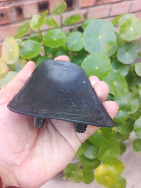 古玩雜項陶箕形硯真品鑒賞圖