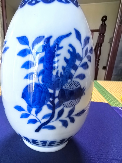 古玩陶瓷福壽三多青花錐把瓶真品鑒賞圖