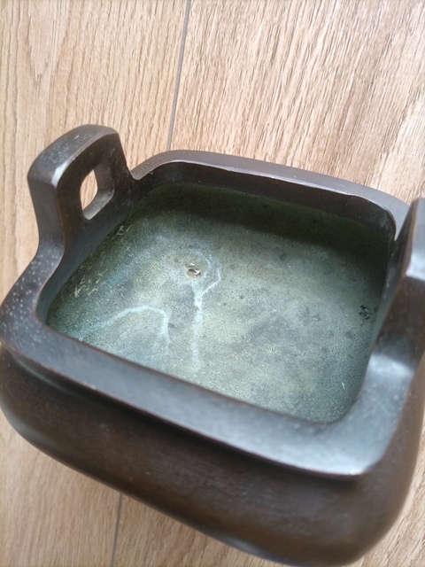 古玩銅器爐子真品鑒賞圖