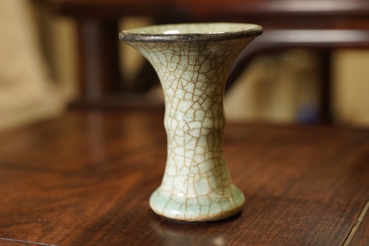 古玩陶瓷青釉花觚真品鑒賞圖