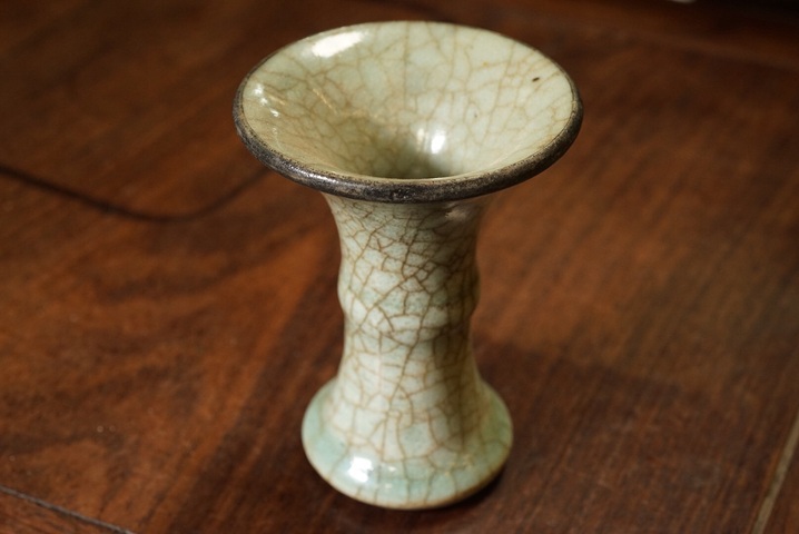 古玩陶瓷青釉花觚真品鑒賞圖