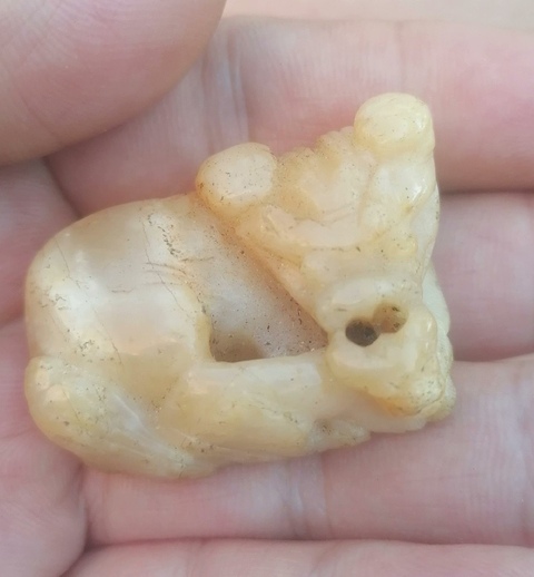 古玩玉器地方玉雕“臥?！睌[件真品鑒賞圖