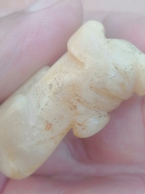 古玩玉器地方玉雕“臥?！睌[件真品鑒賞圖