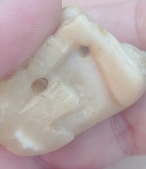 古玩玉器地方玉雕“臥?！睌[件真品鑒賞圖