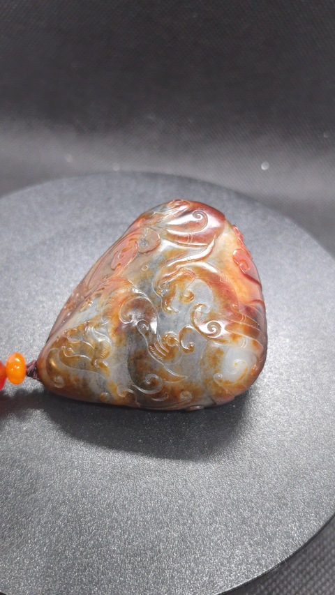 古玩玉器巧色雕項鏈真品鑒賞圖