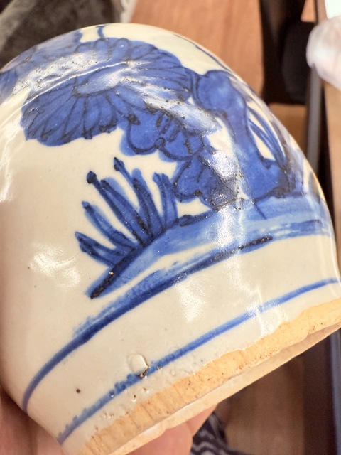 古玩陶瓷花卉紋青花罐真品鑒賞圖