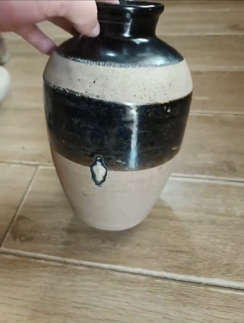 古玩陶瓷磁州窯黑釉梅瓶真品鑒賞圖