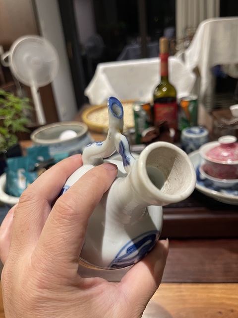 古玩陶瓷團鶴紋青花壺真品鑒賞圖