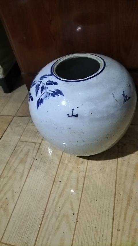 古玩陶瓷青花罐真品鑒賞圖