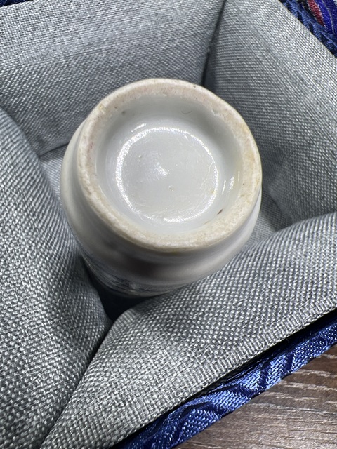 古玩陶瓷青花山水人物紋鼻煙壺真品鑒賞圖
