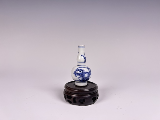 古玩陶瓷清康熙·青花花卉葫蘆瓶拍賣,當前價格0元