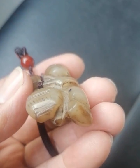 古玩玉器岫玉雕“童子”真品鑒賞圖