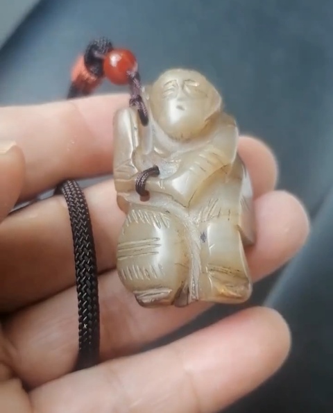 古玩玉器岫玉雕“童子”真品鑒賞圖