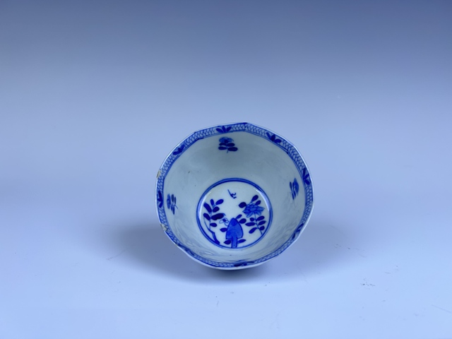 古玩陶瓷清晚期·青花花卉杯拍賣,當前價格0元