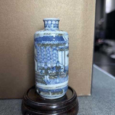 古玩陶瓷青花釉里紅人物故事紋鼻煙壺真品鑒賞圖