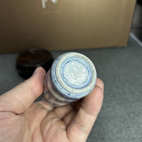 古玩陶瓷青花釉里紅人物故事紋鼻煙壺真品鑒賞圖