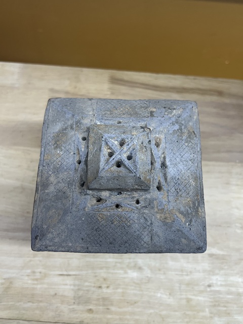 古玩陶瓷漢·闕熏拍賣,當前價格12000元