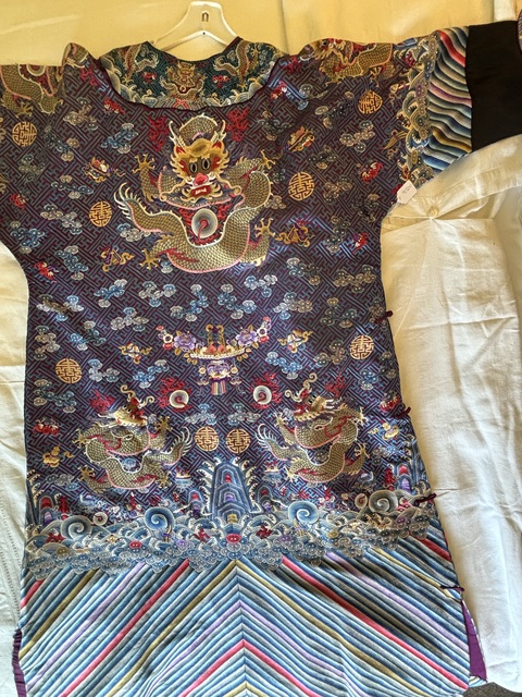 古玩雜項刺繡龍袍真品鑒賞圖
