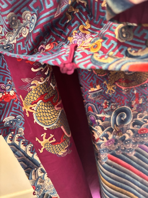 古玩雜項刺繡龍袍真品鑒賞圖