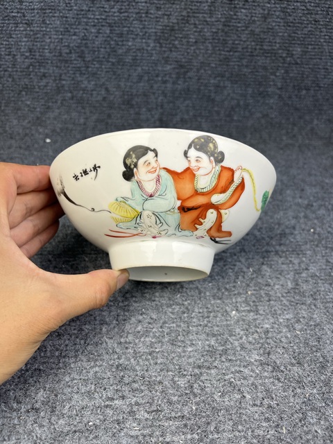 古玩陶瓷粉彩和合二仙碗真品鑒賞圖