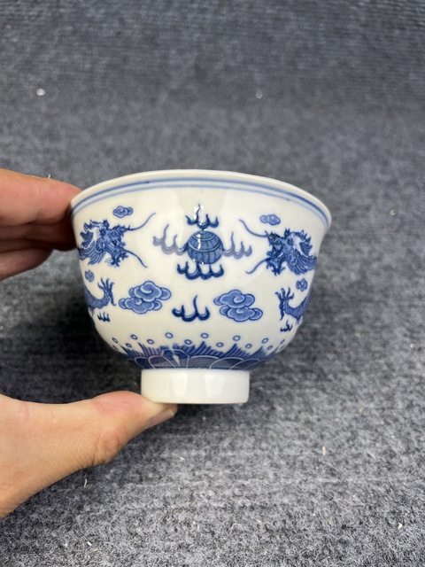 古玩陶瓷青花雙龍戲珠紋茶圓拍賣,當前價格0元