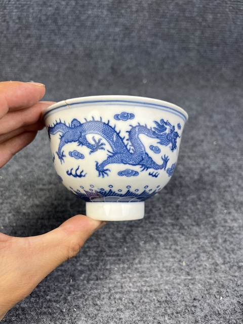 古玩陶瓷青花雙龍戲珠紋茶圓拍賣,當前價格0元