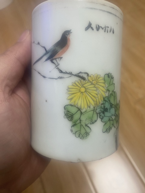 古玩陶瓷民國(guó)粉彩花鳥(niǎo)筆筒真品鑒賞圖