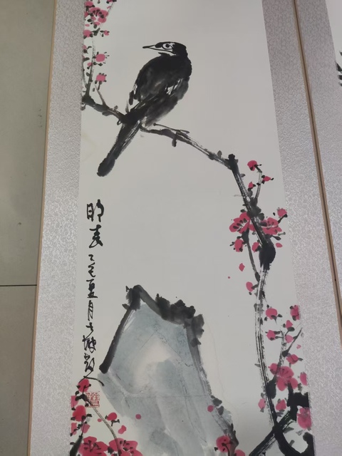 古玩字畫精工裝裱河南名家謝英慧 花鳥四屏拍賣，當前價格688元