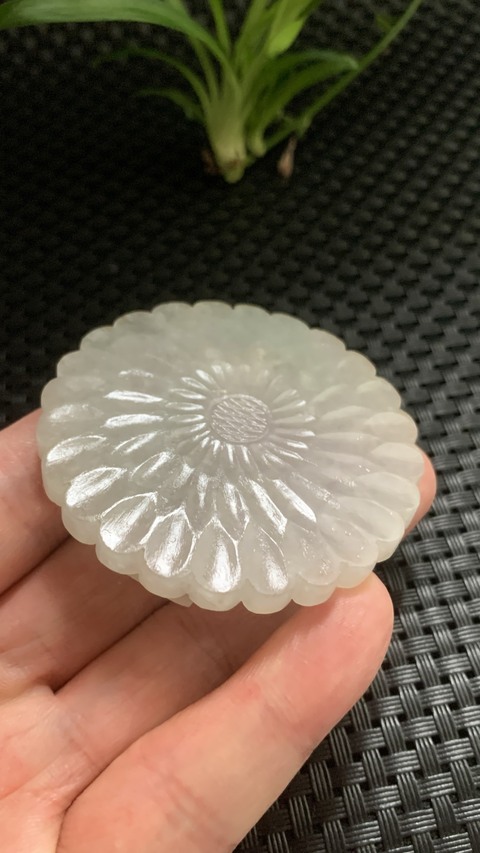 古玩玉器清代翡翠雕“花卉紋”帶扣拍賣,當(dāng)前價(jià)格9800元
