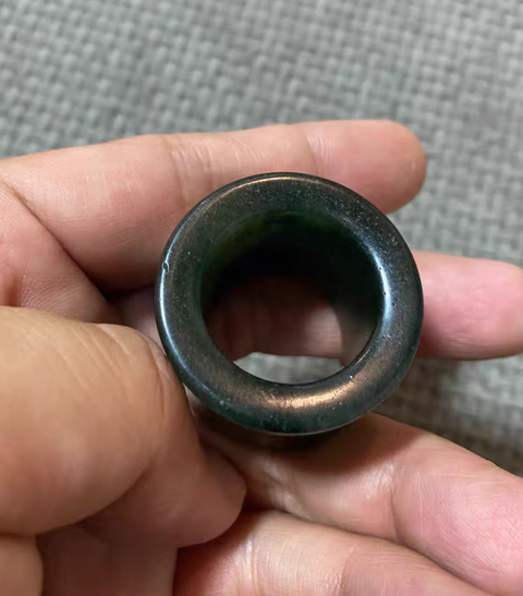 古玩玉器非天然翡翠扳指真品鑒賞圖