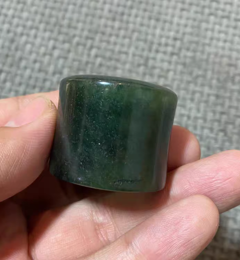古玩玉器非天然翡翠扳指真品鑒賞圖