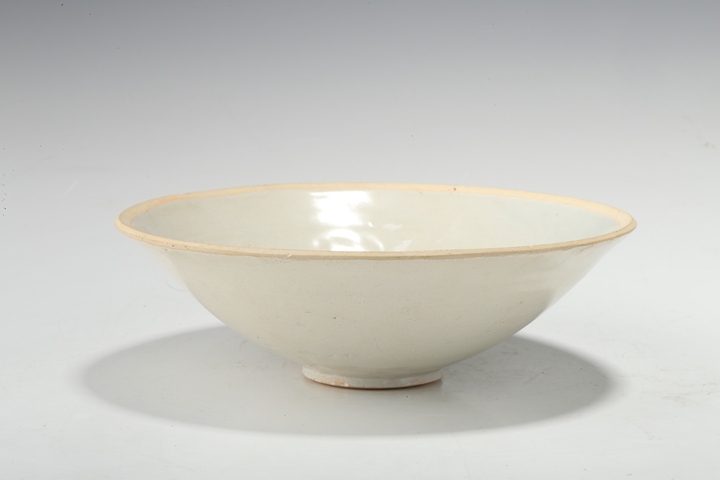 古玩陶瓷宋代·青白釉印花紋碗真品鑒賞圖