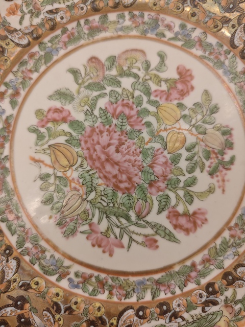 古玩陶瓷晚清廣彩花卉紋盤真品鑒賞圖