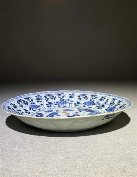 古玩陶瓷仕女紋青花盤真品鑒賞圖