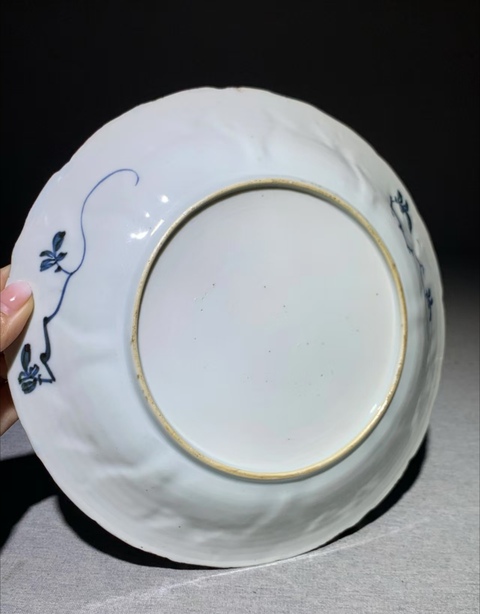 古玩陶瓷仕女紋青花盤真品鑒賞圖