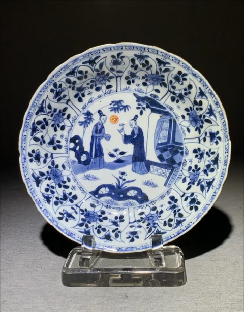 古玩陶瓷仕女紋青花盤真品鑒賞圖