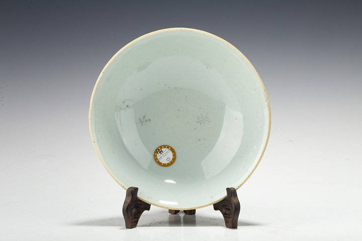 古玩陶瓷清中·豆青釉碗真品鑒賞圖