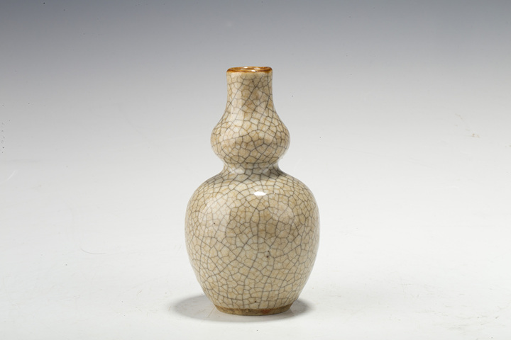 古玩陶瓷清中晚·哥釉小葫蘆瓶
真品鑒賞圖