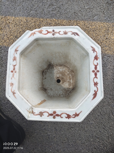 古玩陶瓷粉彩花鳥紋八方花盆真品鑒賞圖