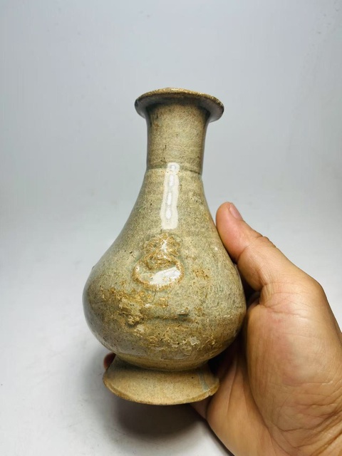 古玩陶瓷影青鋪首瓶真品鑒賞圖