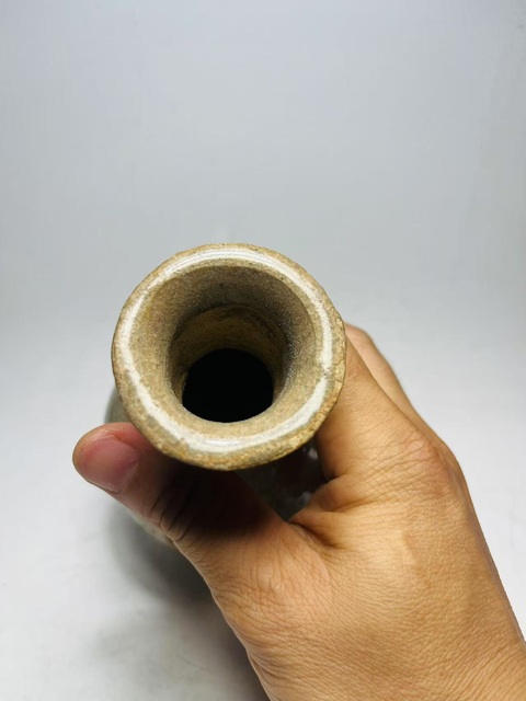 古玩陶瓷影青鋪首瓶真品鑒賞圖