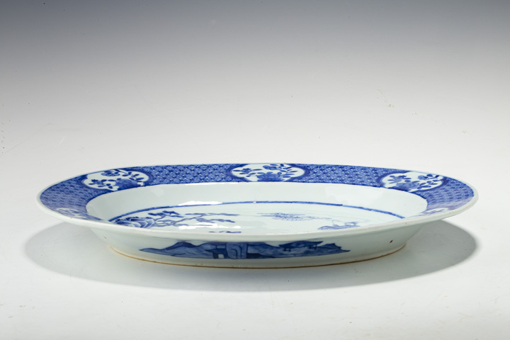 古玩陶瓷清乾隆·青花狩獵圖橢圓盤拍賣,當前價格826元