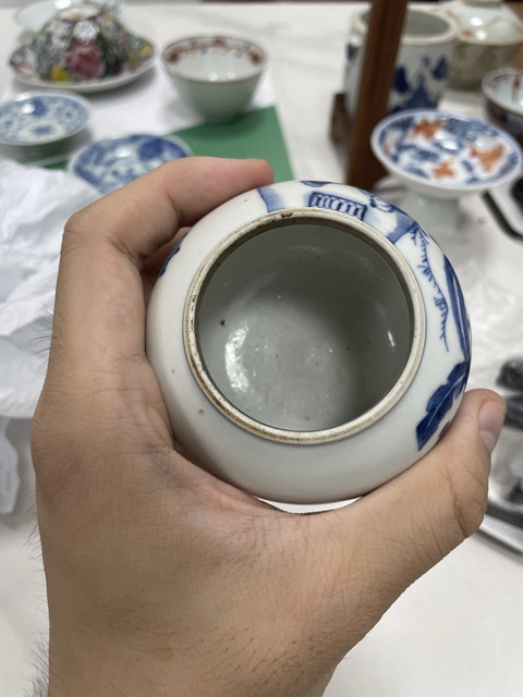 古玩陶瓷清中期青花渣斗真品鑒賞圖