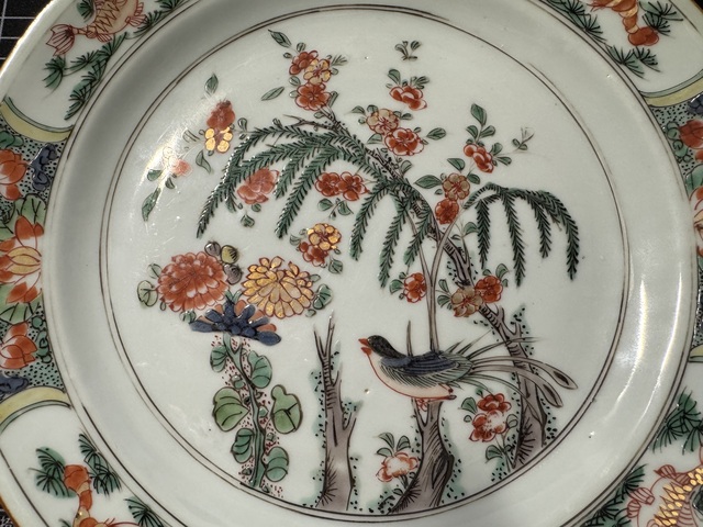 古玩陶瓷五彩花鳥紋盤真品鑒賞圖